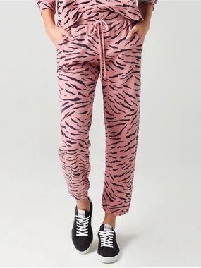 Velvet by Graham & Spencer Sang Joggers NWT